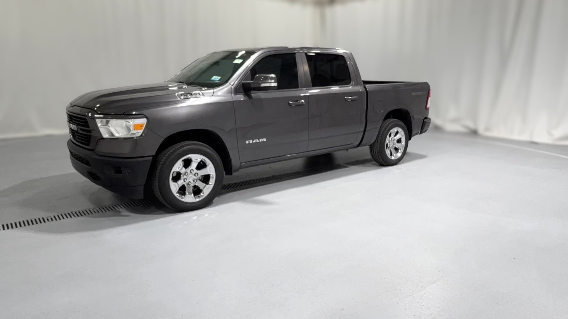 2021 Ram 1500 Crew Cab vehicle photo