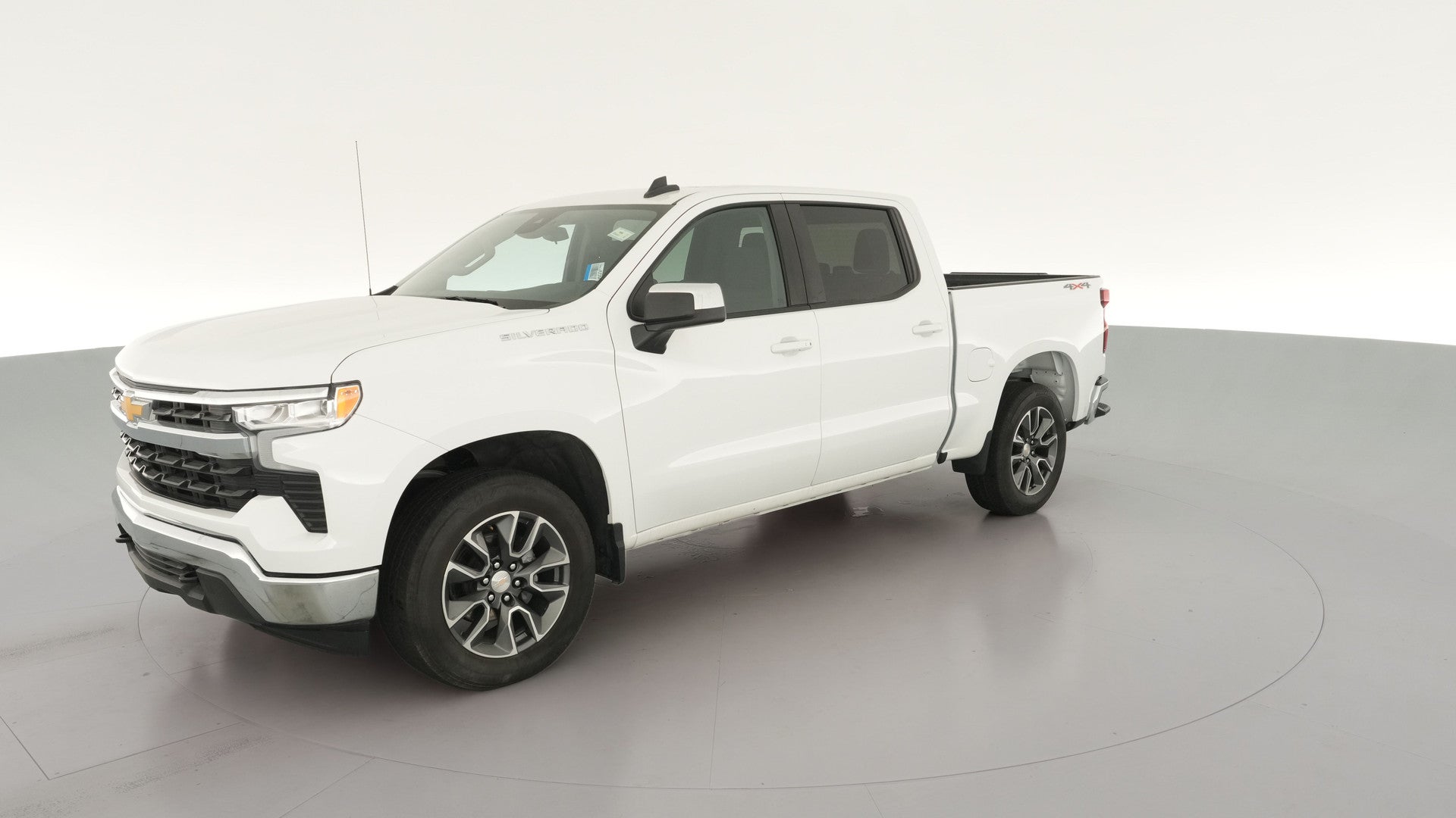 2024 Chevrolet Silverado 1500 Crew Cab vehicle photo