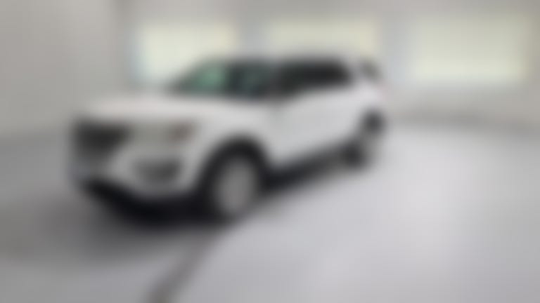 2016 Ford Explorer vehicle photo