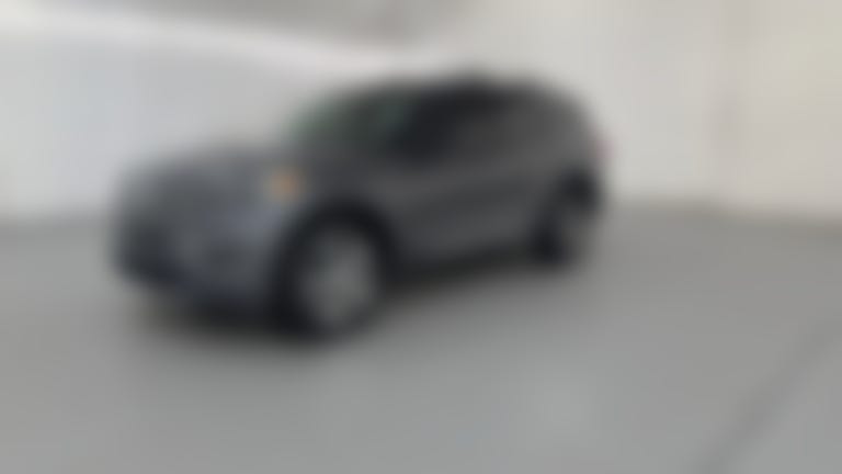 2020 Ford Explorer vehicle photo