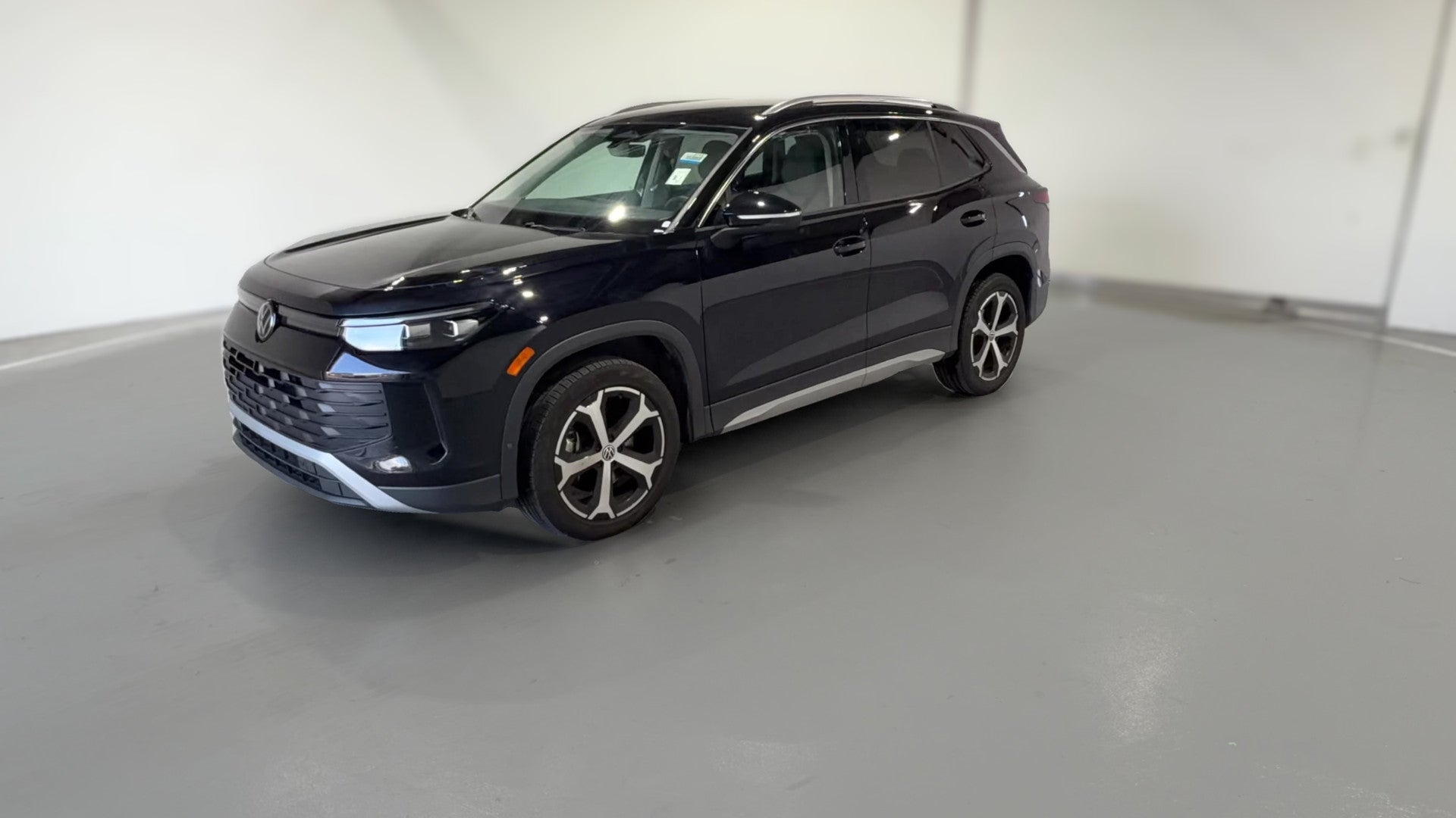 2026 Volkswagen Tiguan vehicle photo
