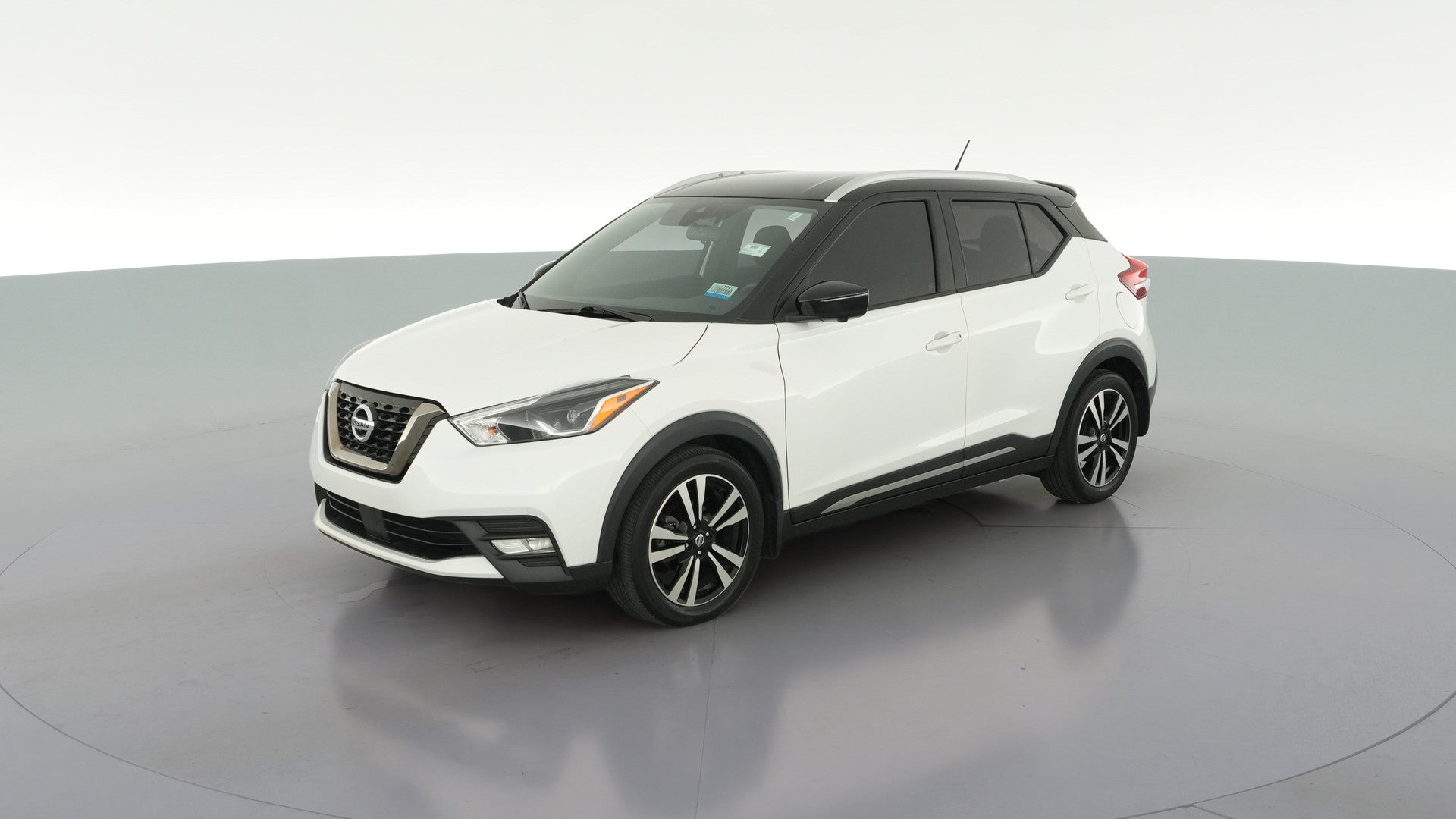 2020 Nissan Kicks vehicle photo
