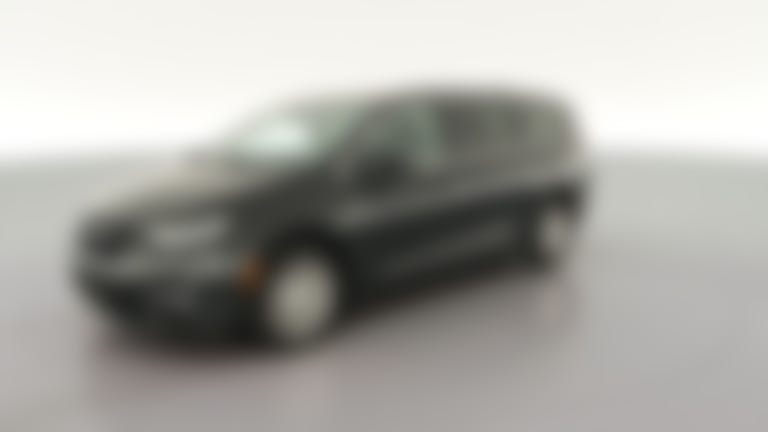 2024 Chrysler Pacifica vehicle photo