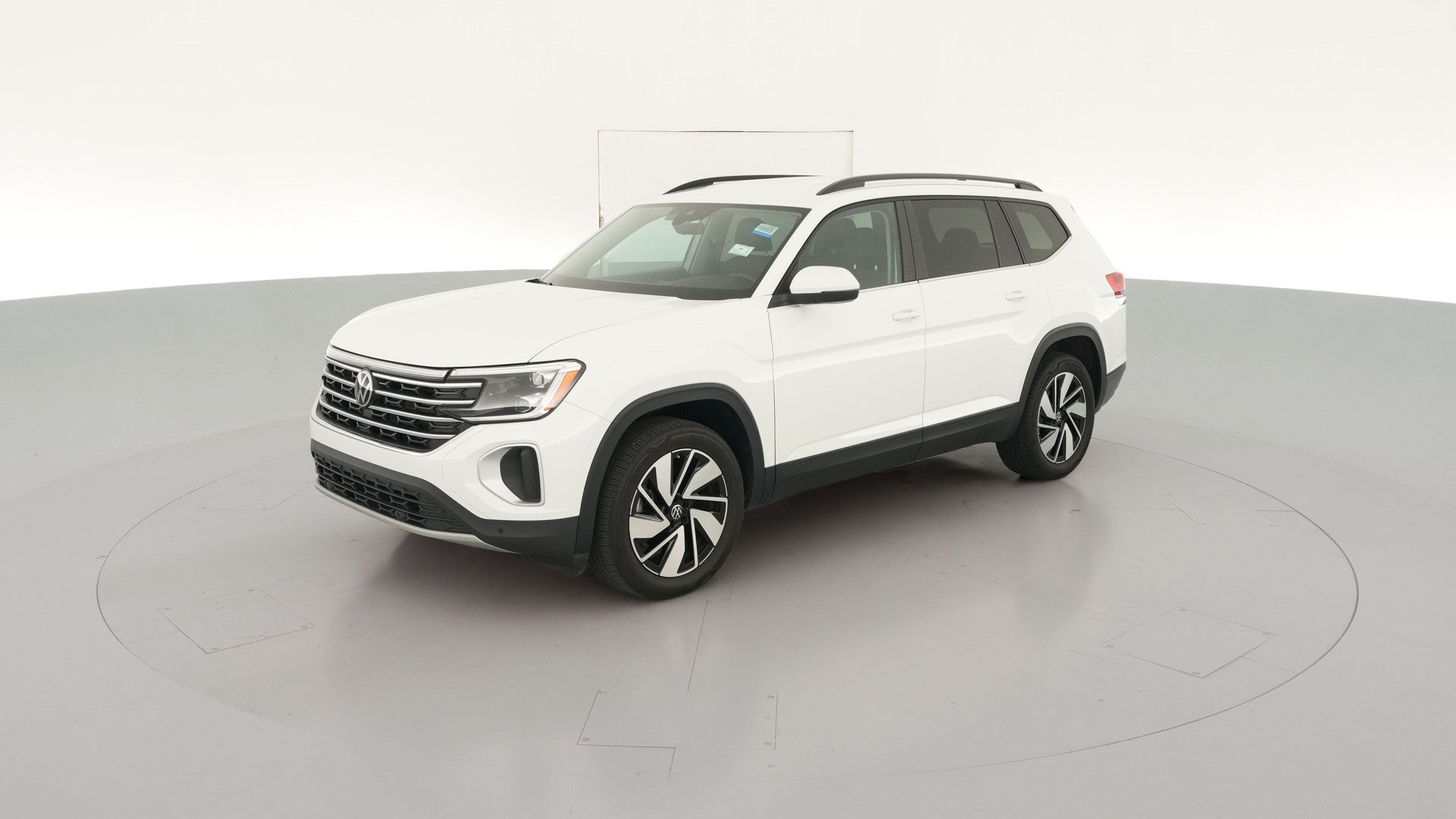 2025 Volkswagen Atlas vehicle photo