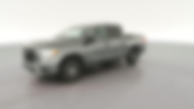 2023 Nissan Titan Crew Cab vehicle photo