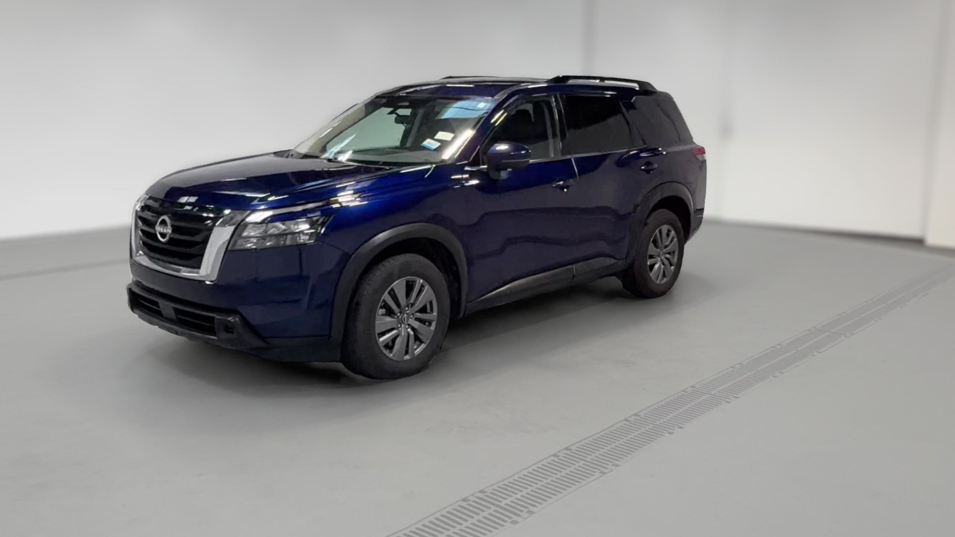 2025 Nissan Pathfinder vehicle photo