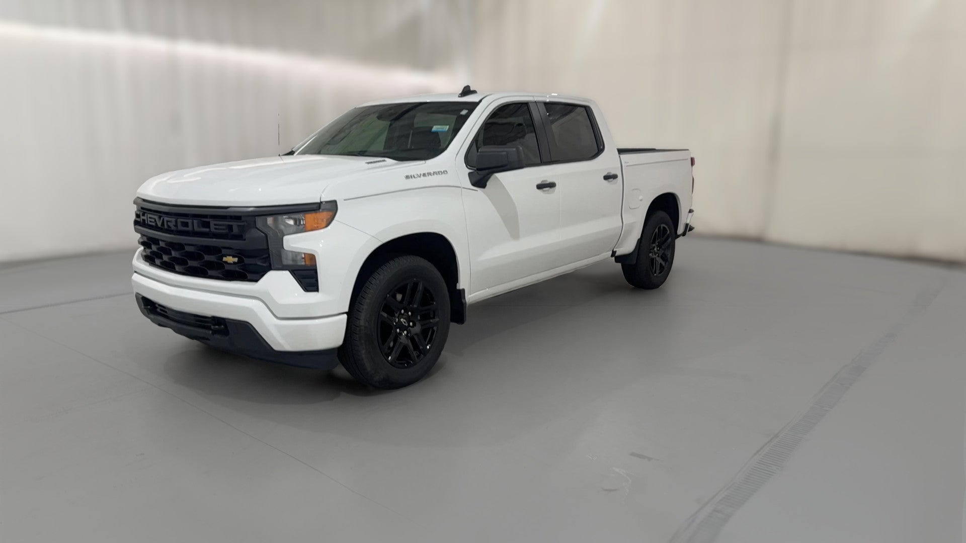 2025 Chevrolet Silverado 1500 Crew Cab vehicle photo
