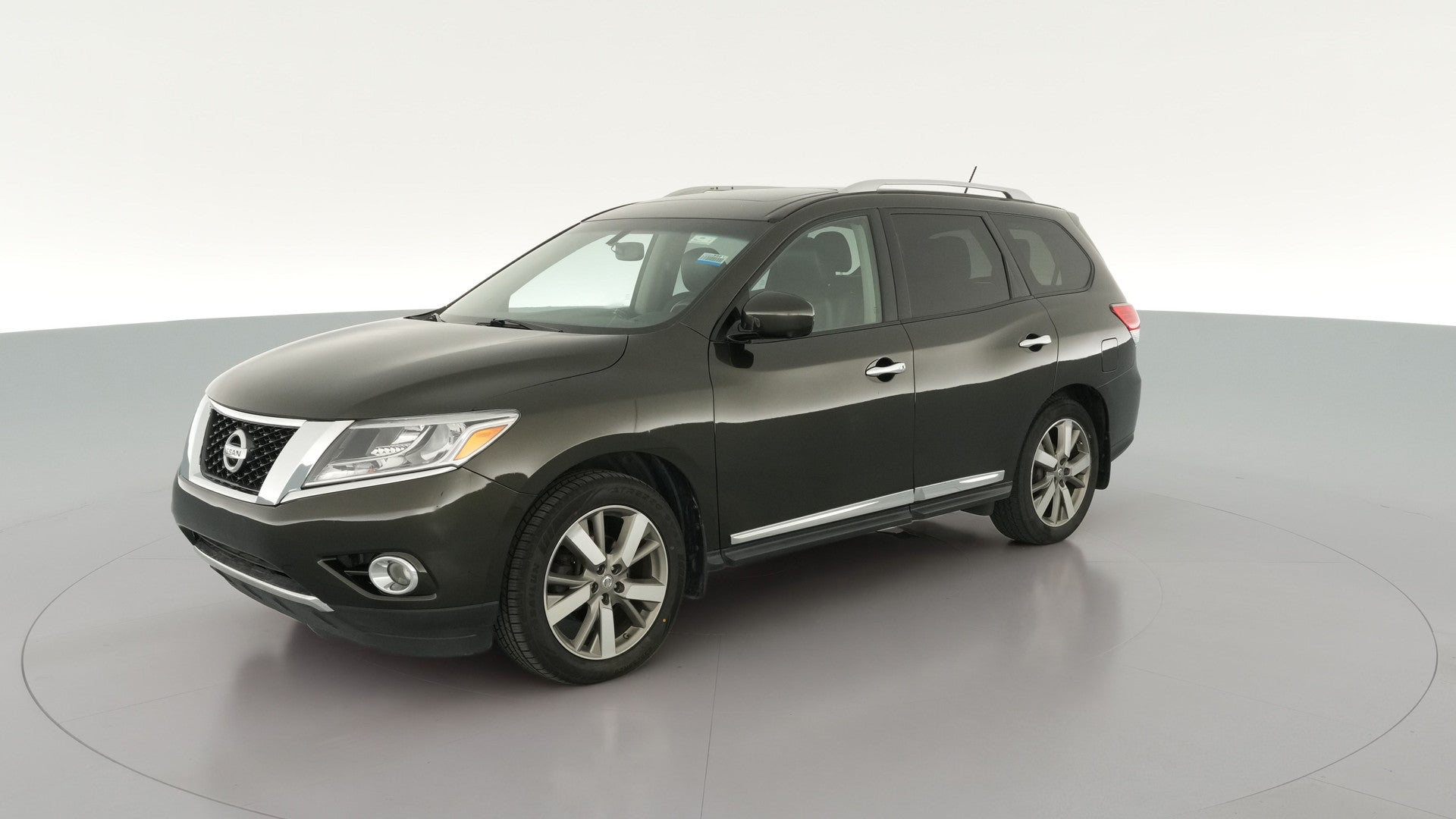 2015 Nissan Pathfinder vehicle photo