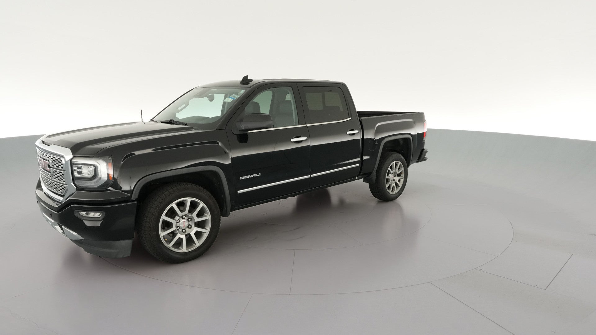 2018 GMC Sierra 1500 Crew Cab vehicle photo