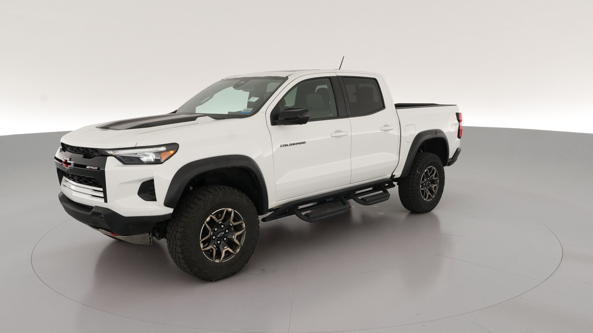 2024 Chevrolet Colorado Crew Cab vehicle photo