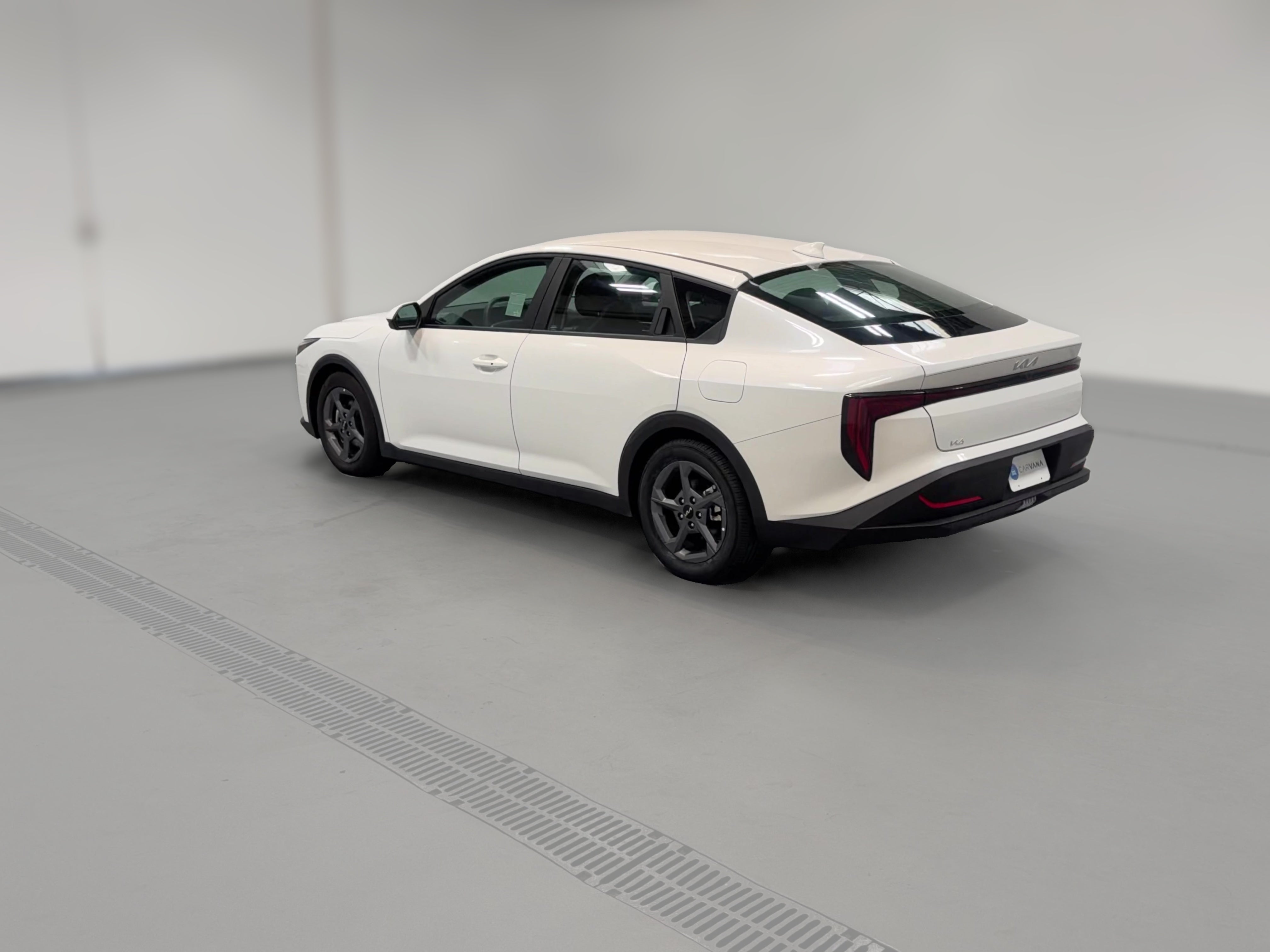 2025 Kia K4 LXS - Photo 29