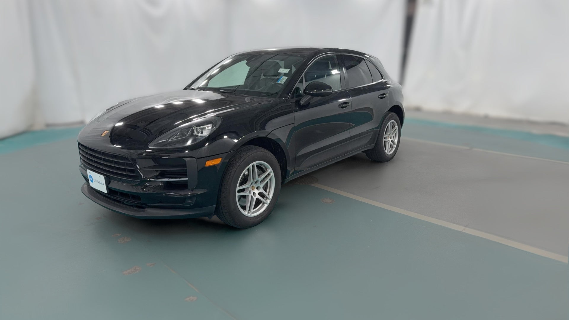 2021 Porsche Macan vehicle photo