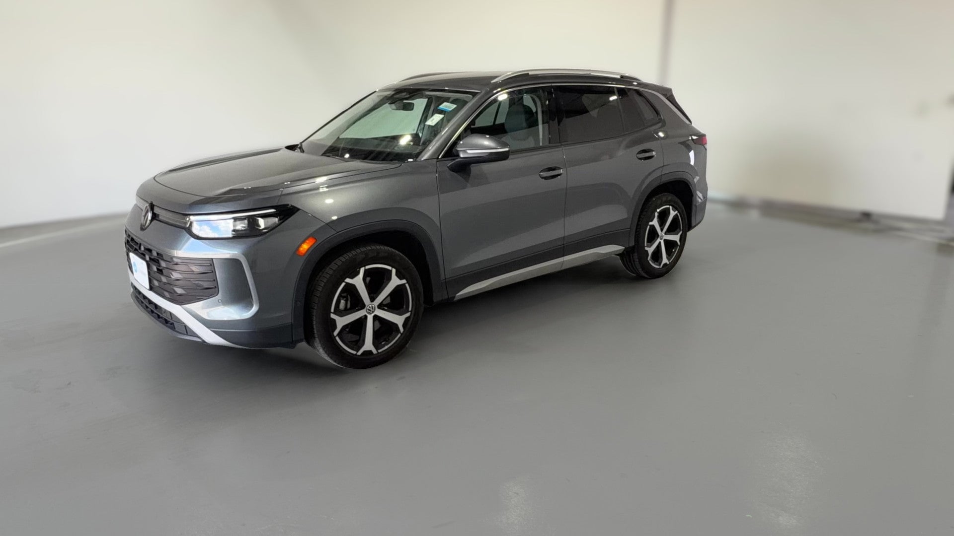 2026 Volkswagen Tiguan vehicle photo
