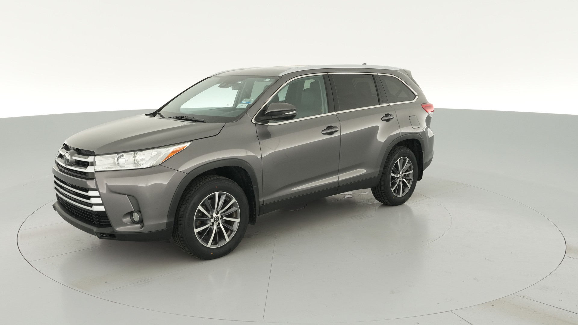 2019 Toyota Highlander vehicle photo
