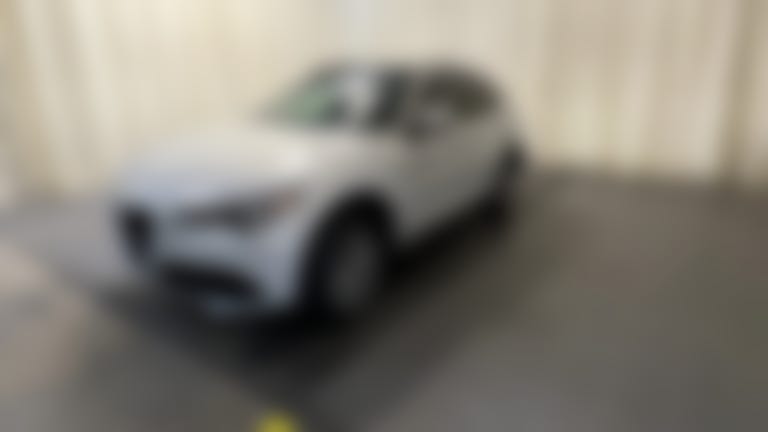 2023 Alfa Romeo Stelvio vehicle photo