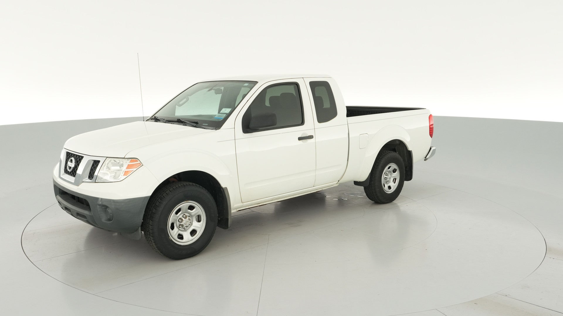2015 Nissan Frontier King Cab vehicle photo