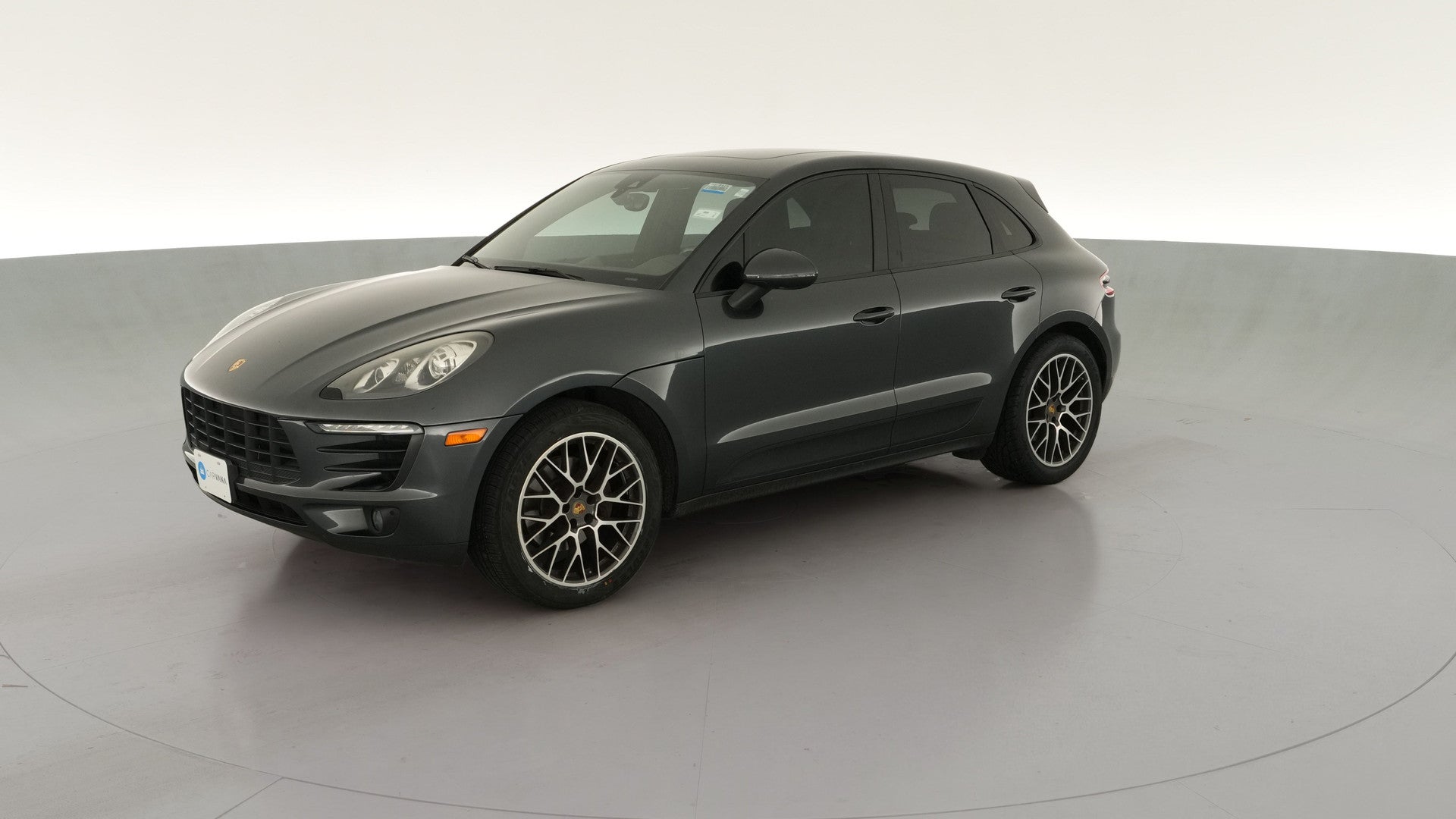 2018 Porsche Macan vehicle photo