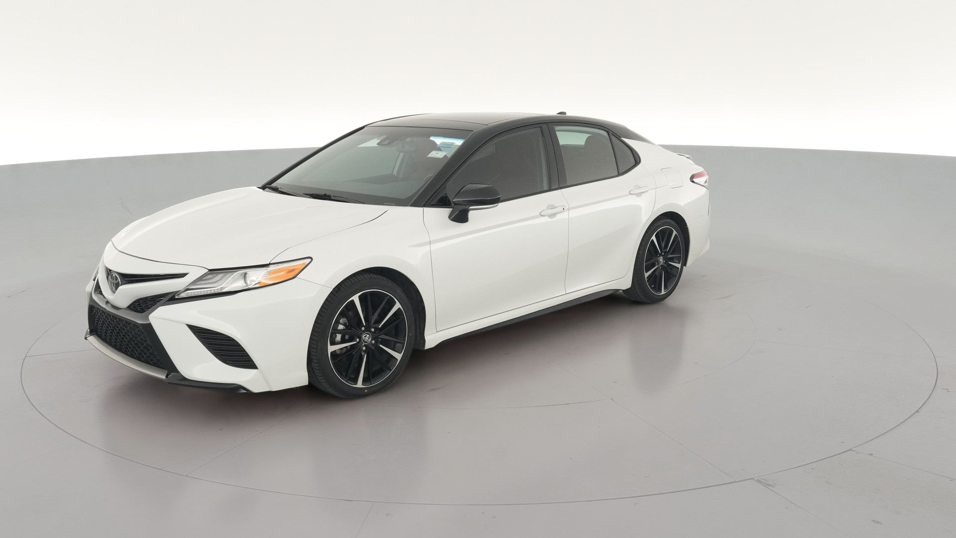 2020 Toyota Camry vehicle photo