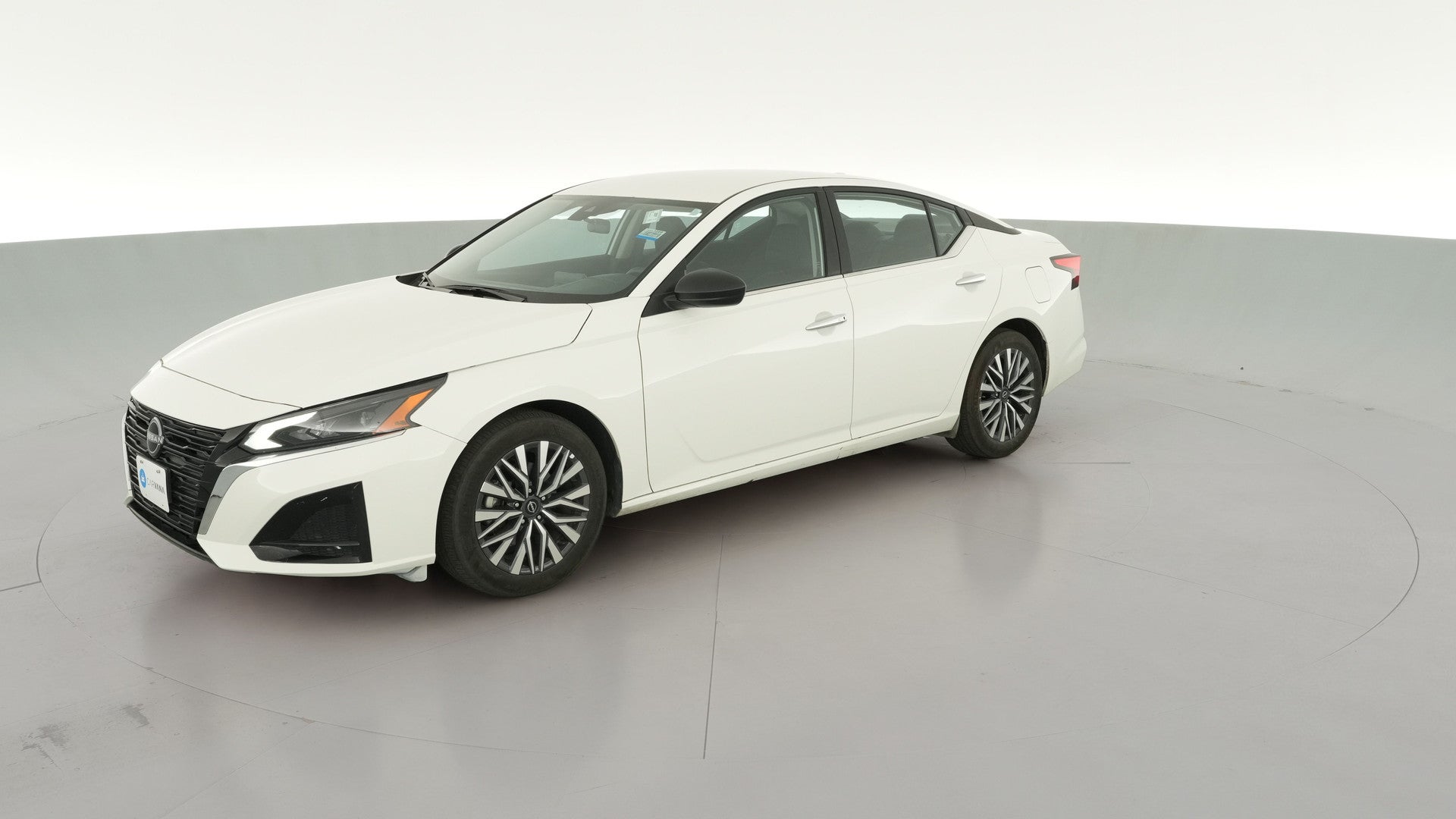 2025 Nissan Altima vehicle photo