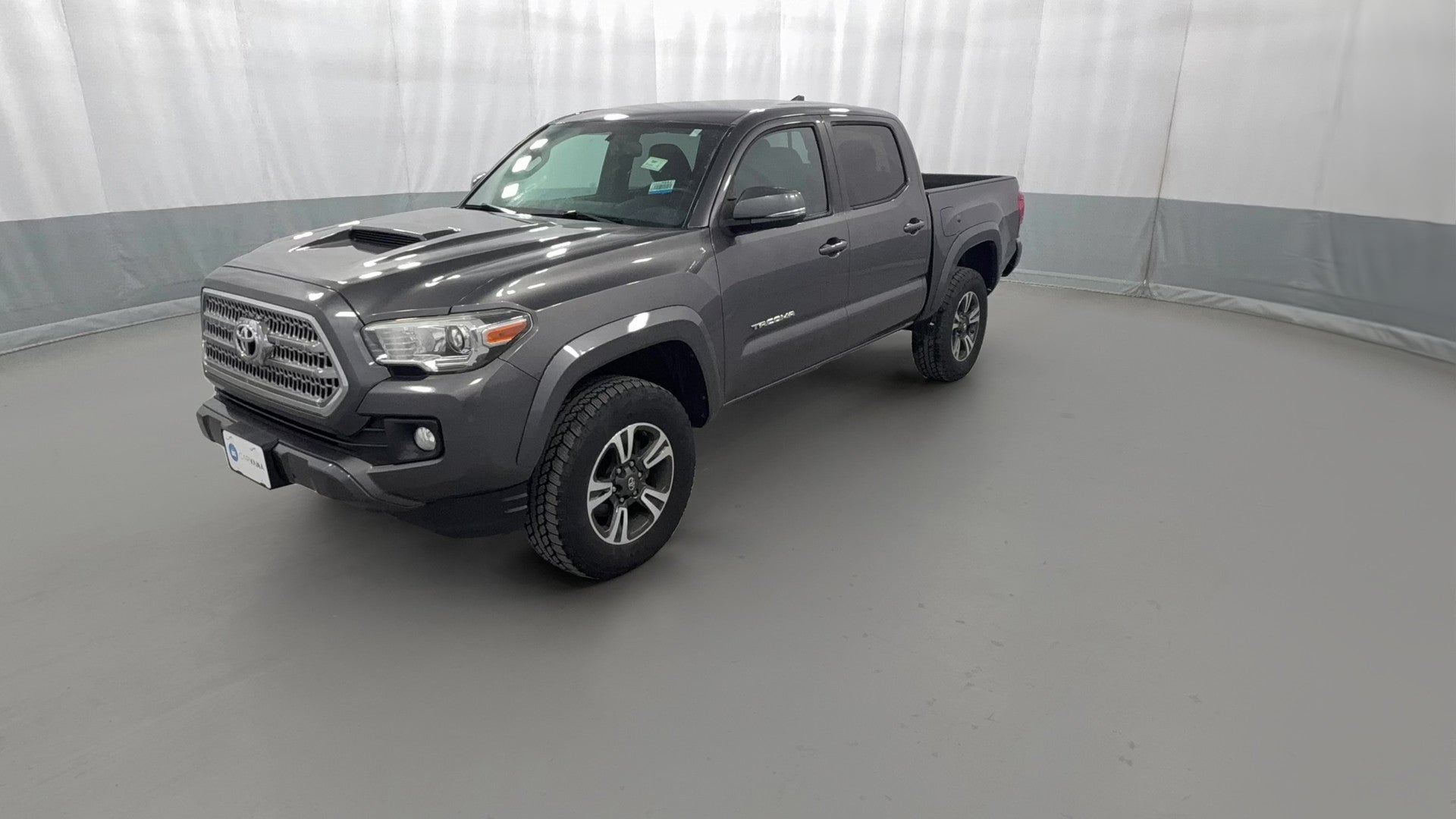 2016 Toyota Tacoma Double Cab vehicle photo