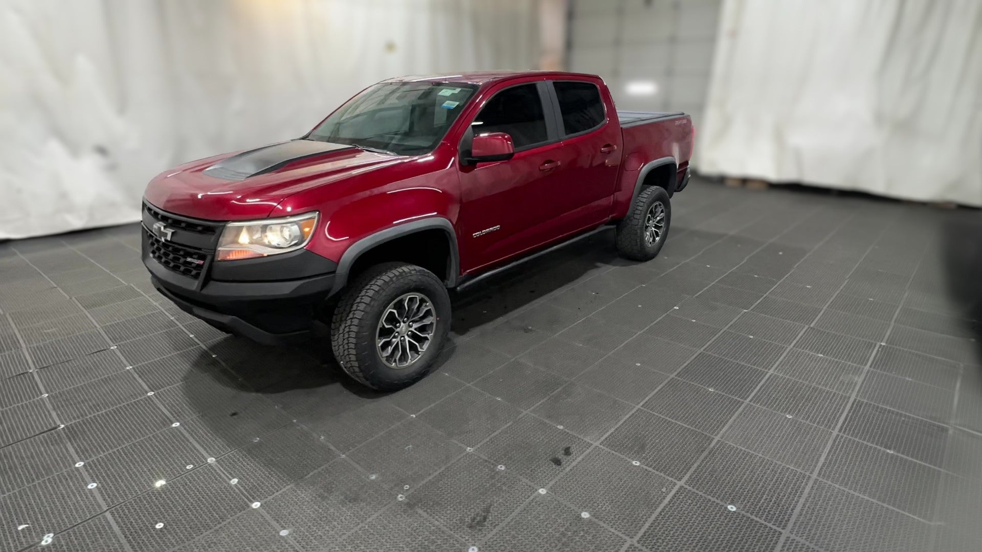 2020 Chevrolet Colorado Crew Cab vehicle photo