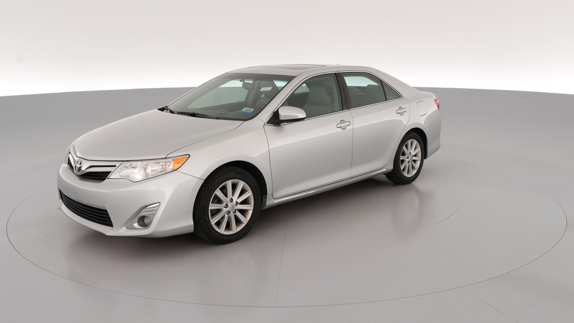 2014 Toyota Camry vehicle photo