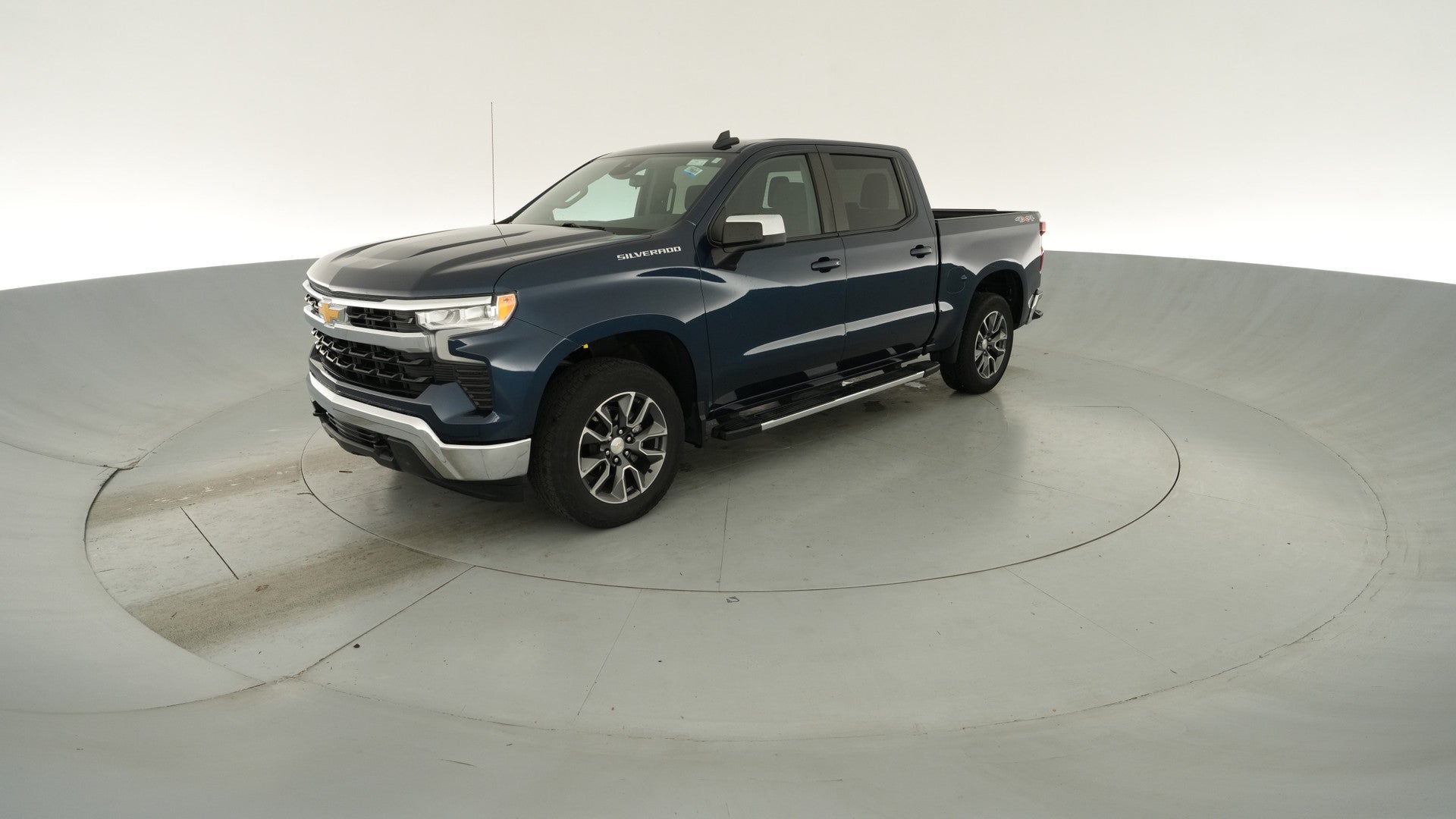 2023 Chevrolet Silverado 1500 Crew Cab vehicle photo