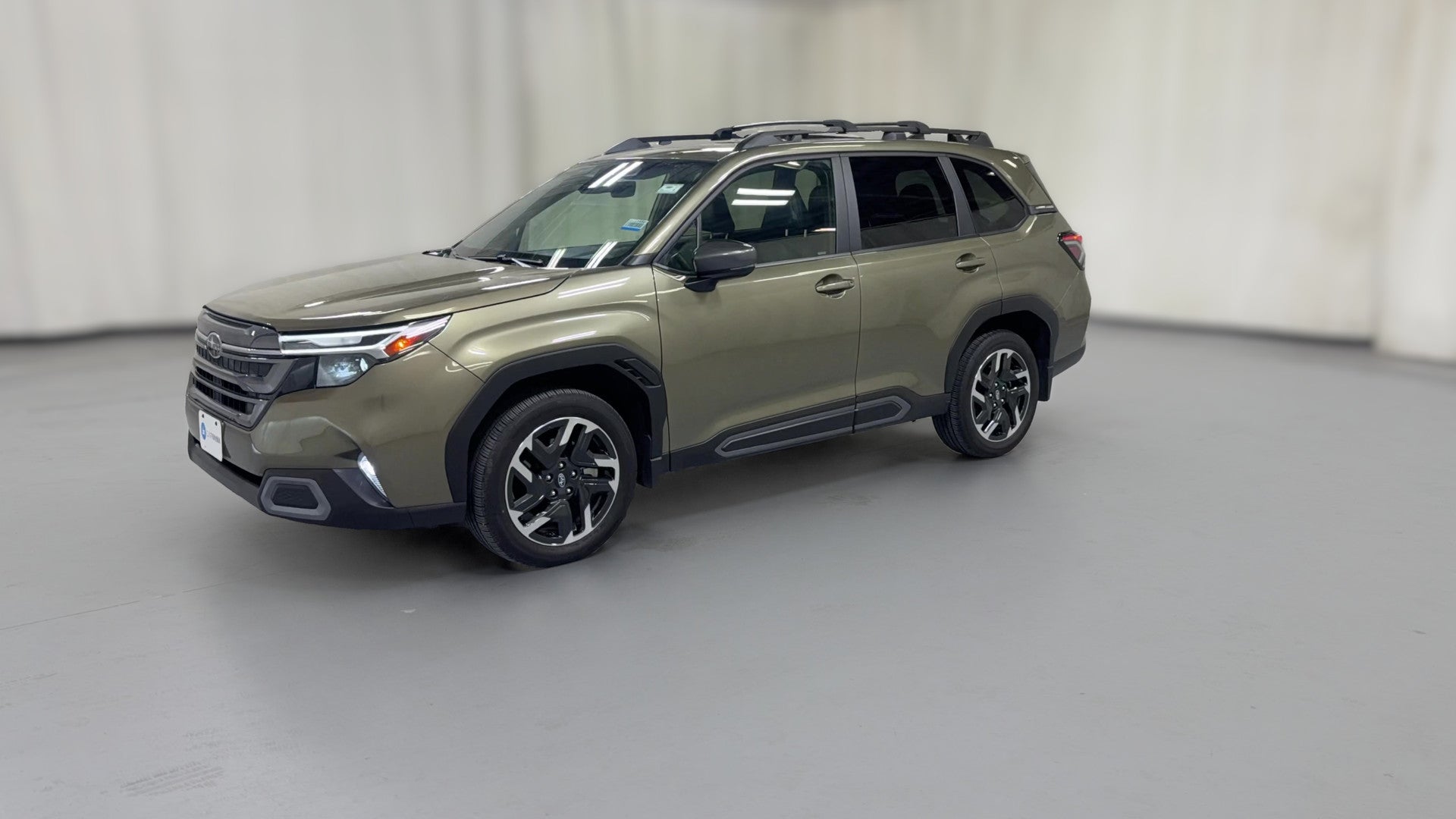 2025 Subaru Forester vehicle photo