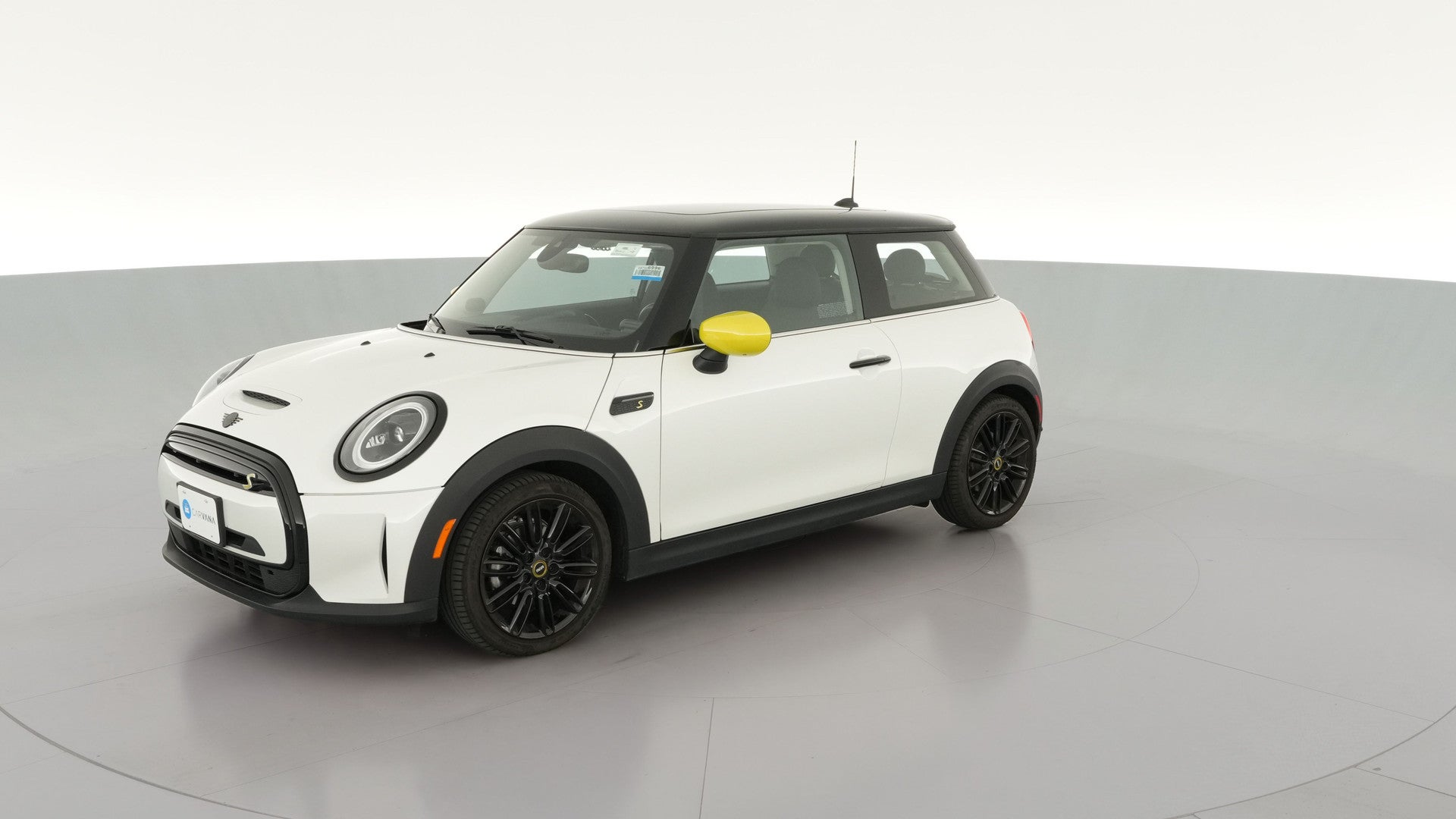2024 MINI Hardtop 2 Door vehicle photo