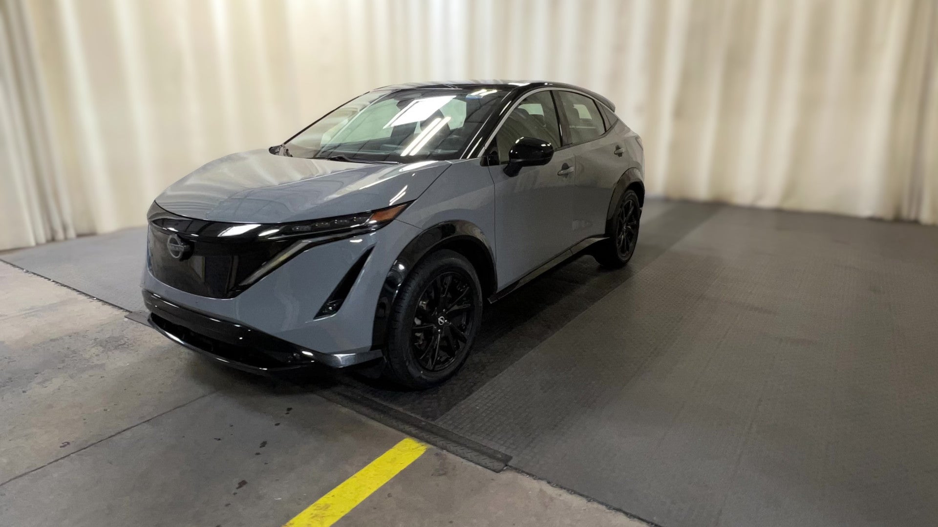 2024 Nissan ARIYA vehicle photo