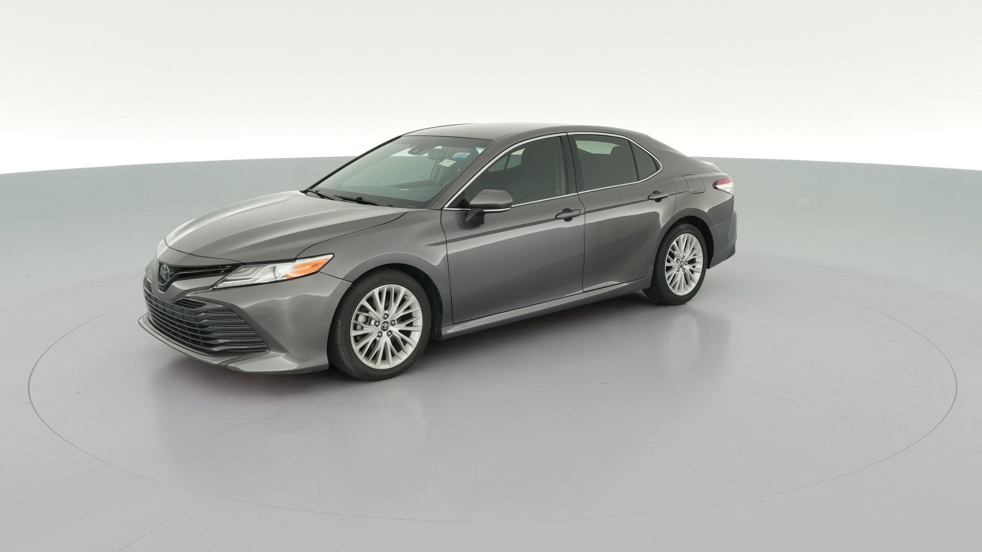 2018 Toyota Camry vehicle photo