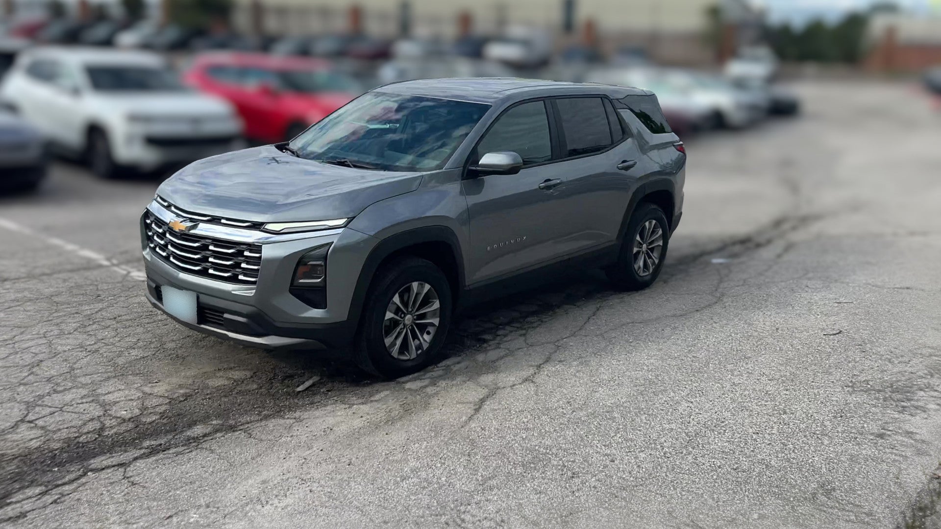 2025 Chevrolet Equinox vehicle photo