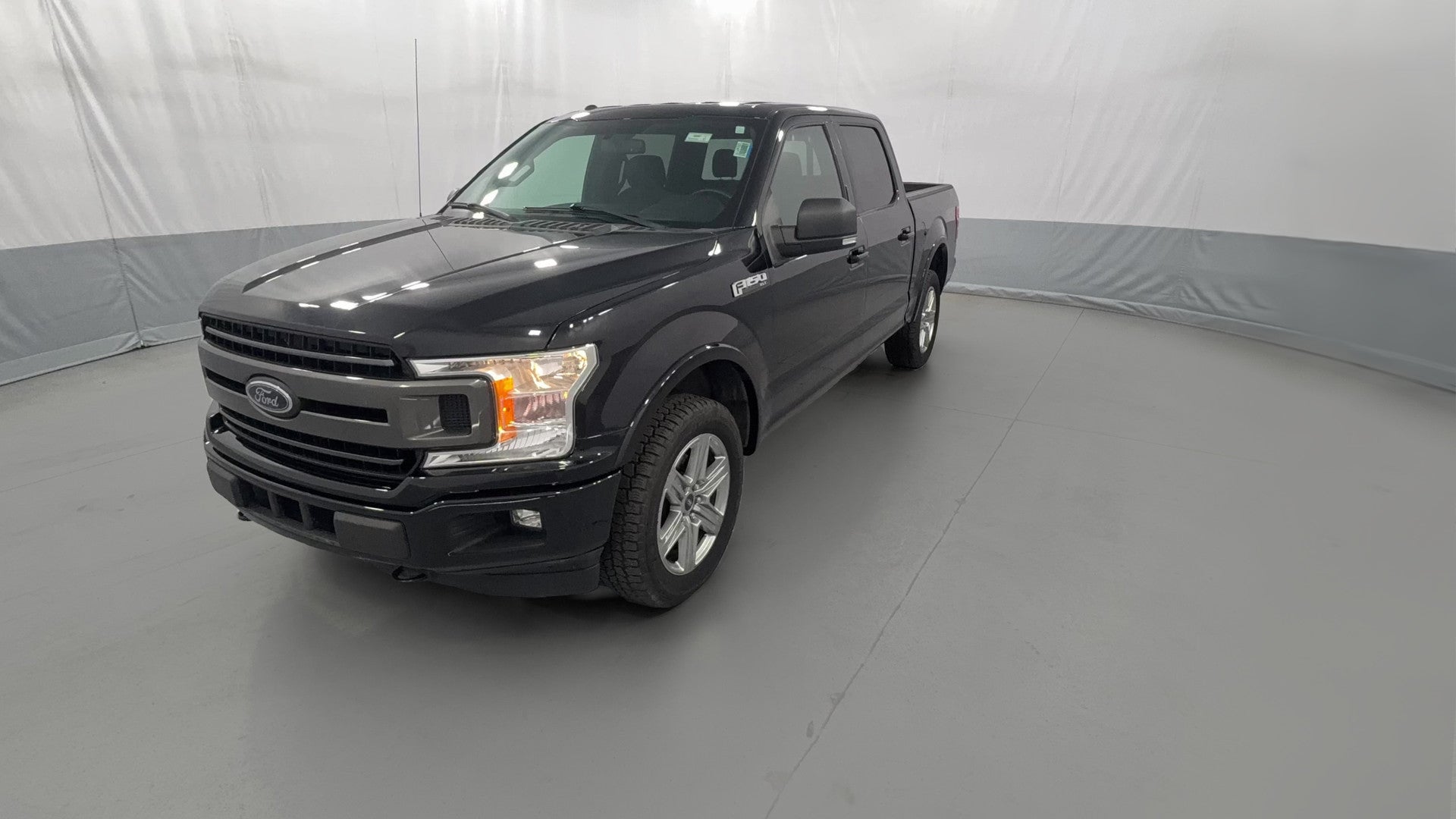 2018 Ford F150 SuperCrew Cab vehicle photo