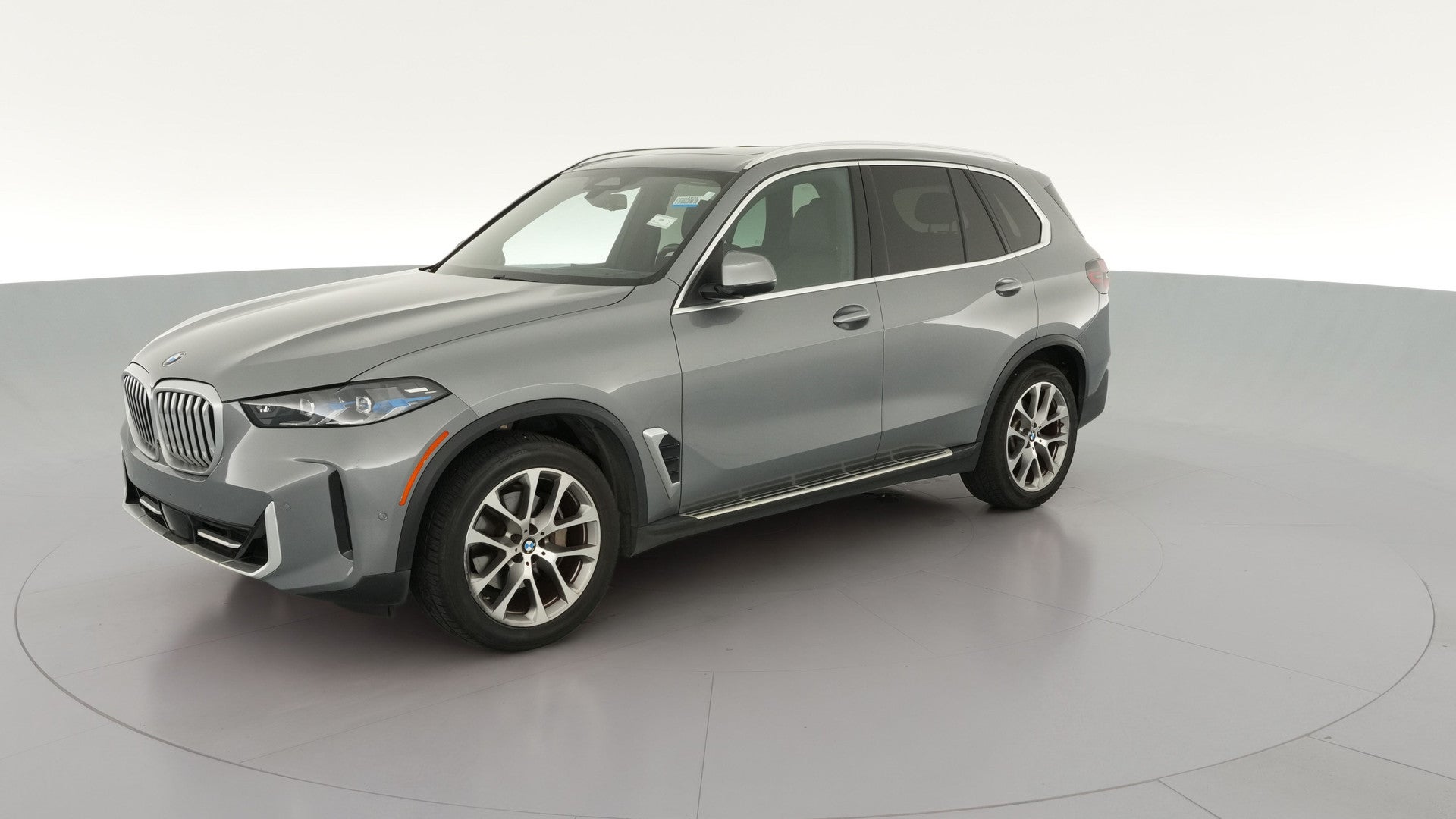 2024 BMW X5 vehicle photo
