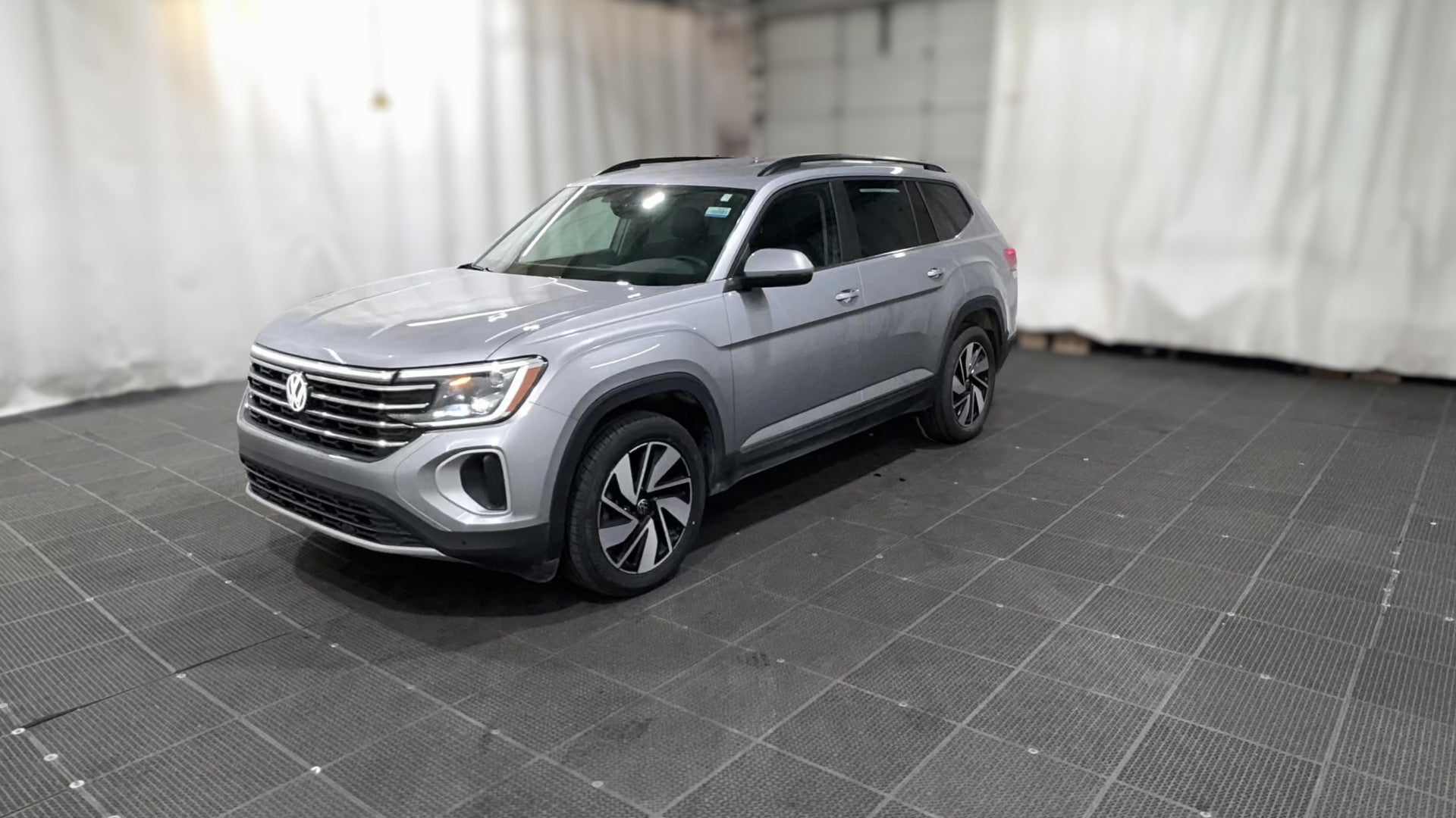 2026 Volkswagen Atlas vehicle photo