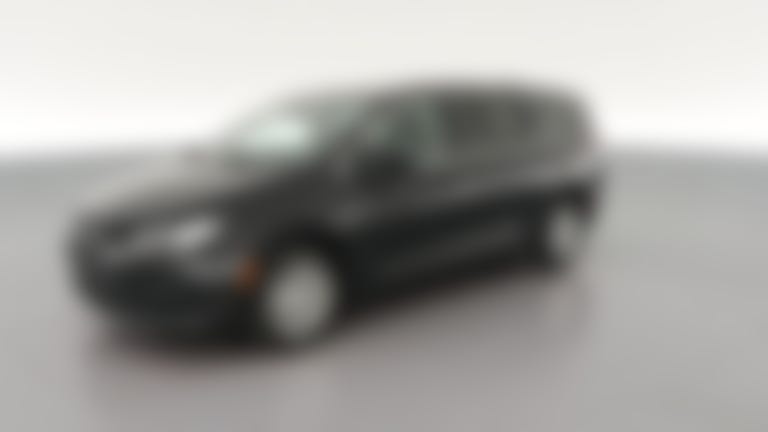 2023 Chrysler Voyager vehicle photo