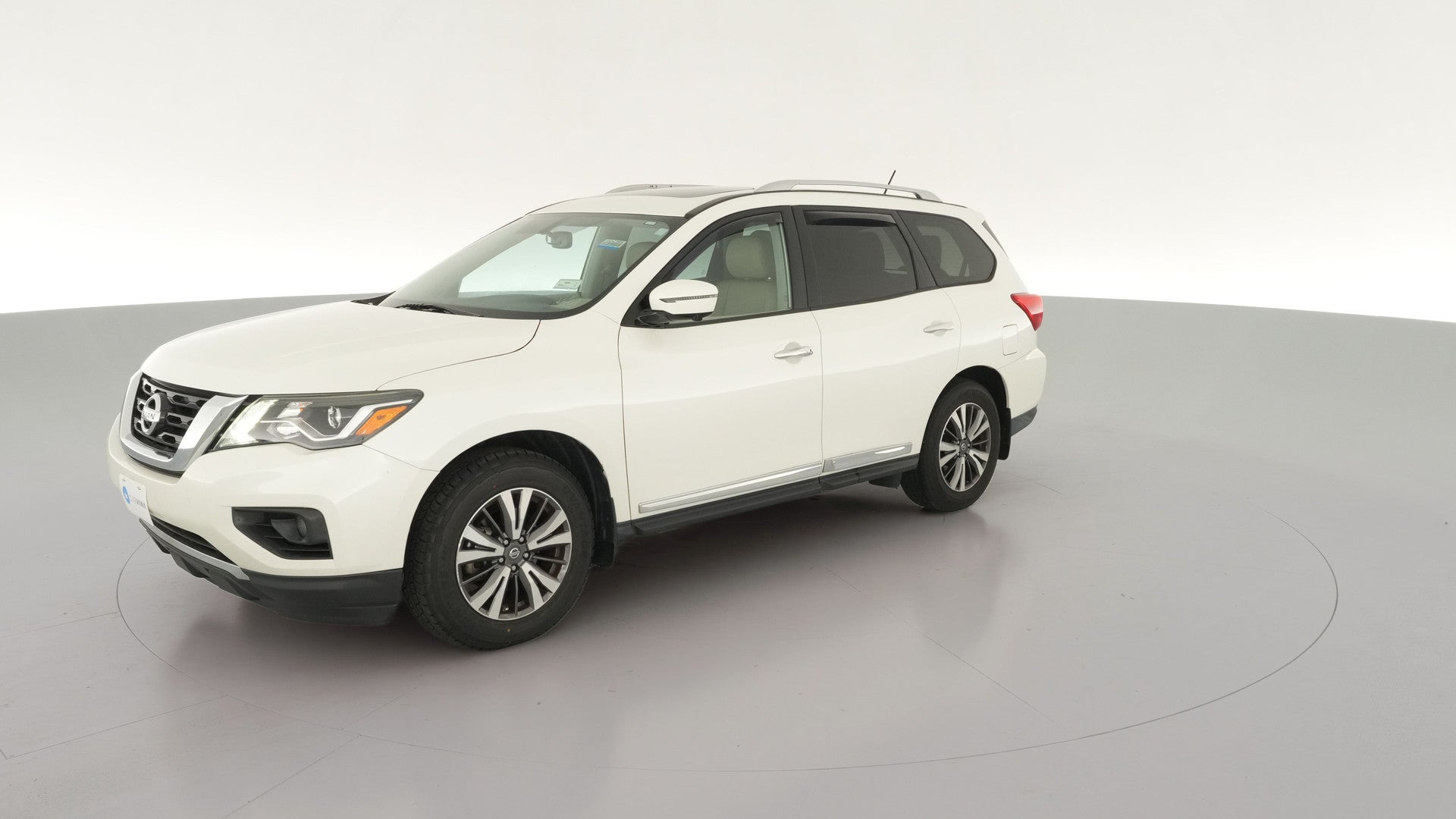 2017 Nissan Pathfinder vehicle photo