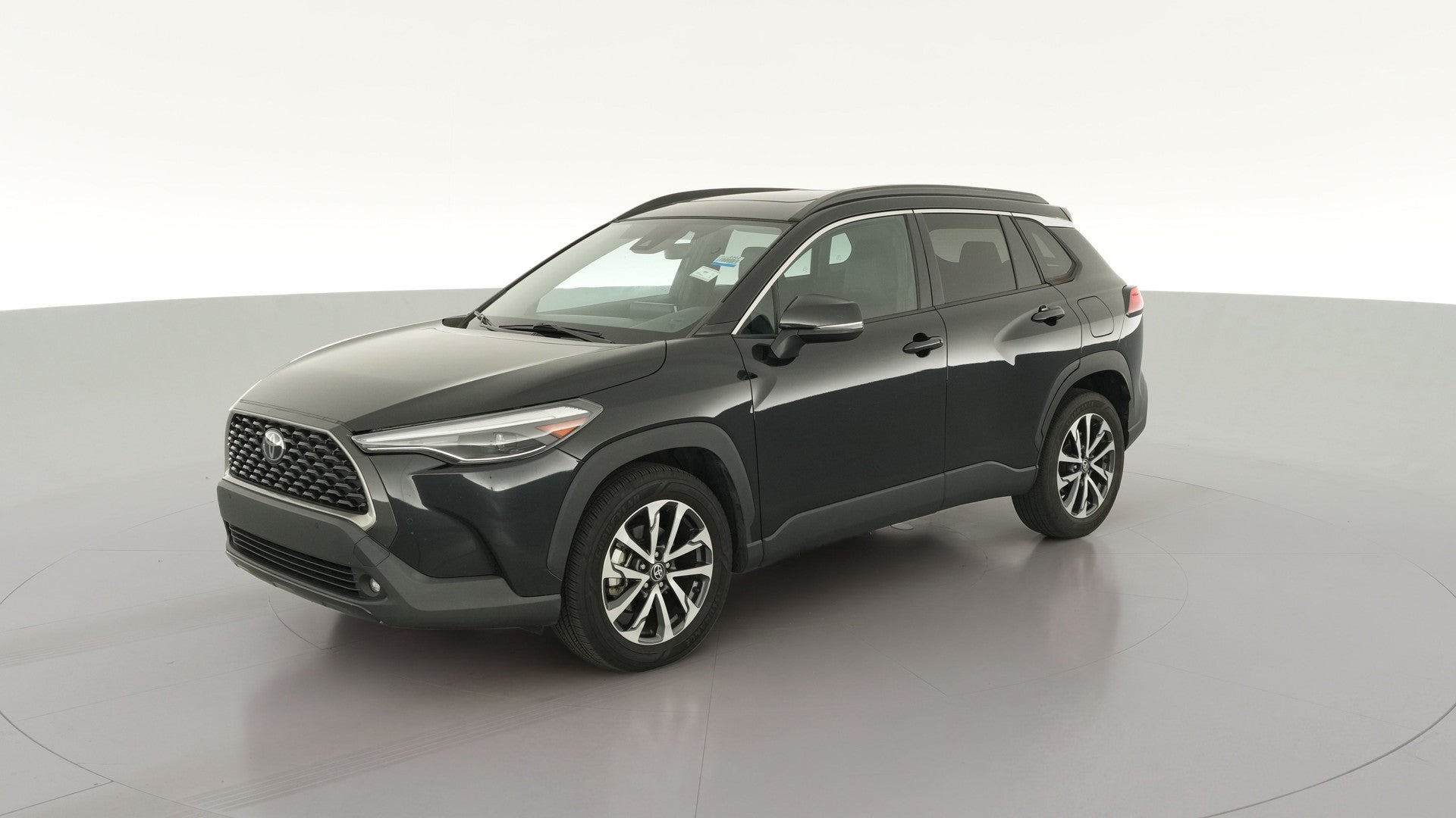 2022 Toyota Corolla Cross vehicle photo