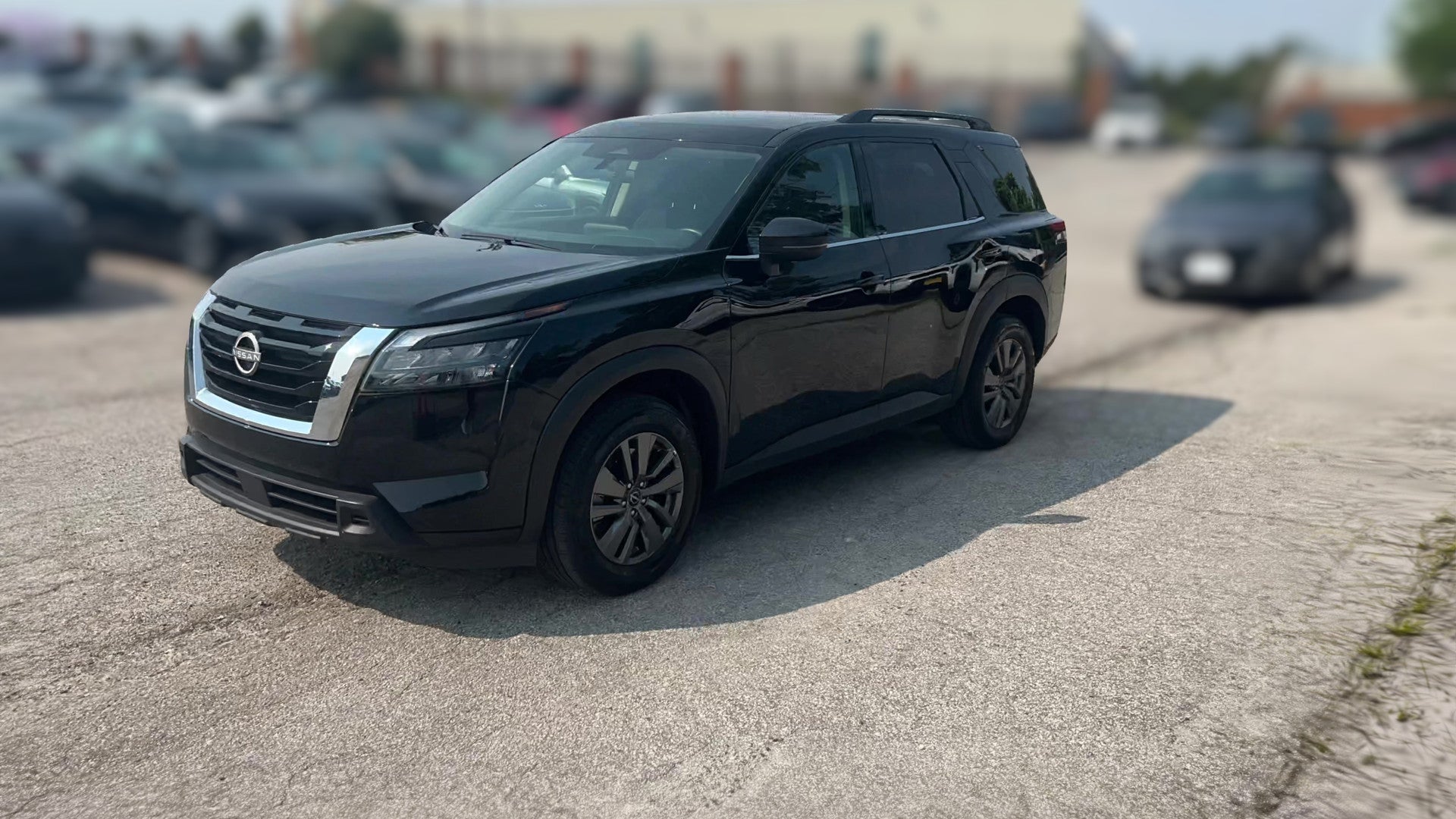 2025 Nissan Pathfinder vehicle photo