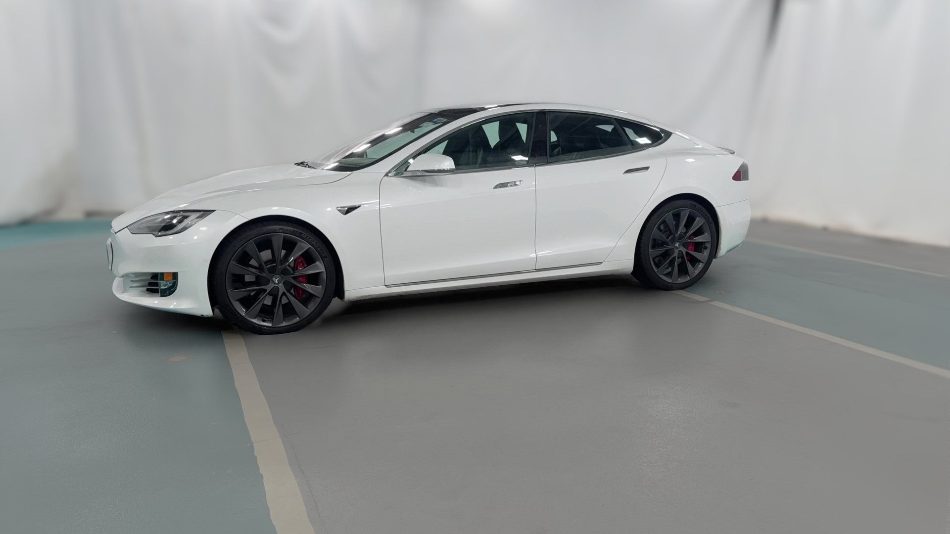 2020 Tesla Model S vehicle photo