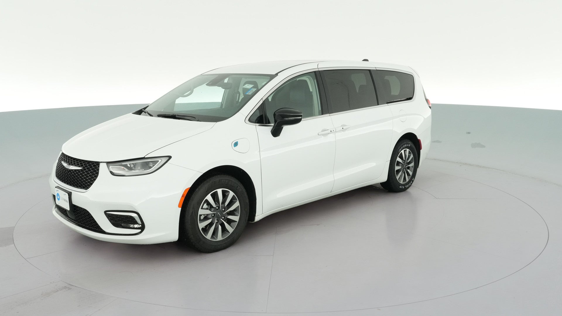 2024 Chrysler Pacifica Hybrid vehicle photo