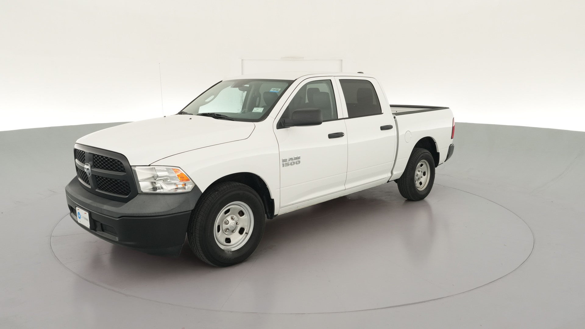 2018 Ram 1500 Crew Cab vehicle photo