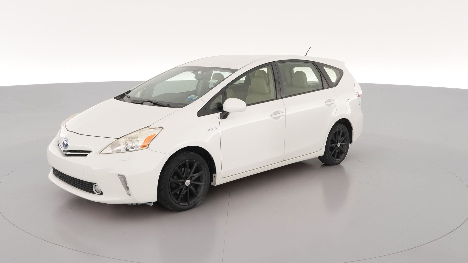 2014 Toyota Prius v vehicle photo