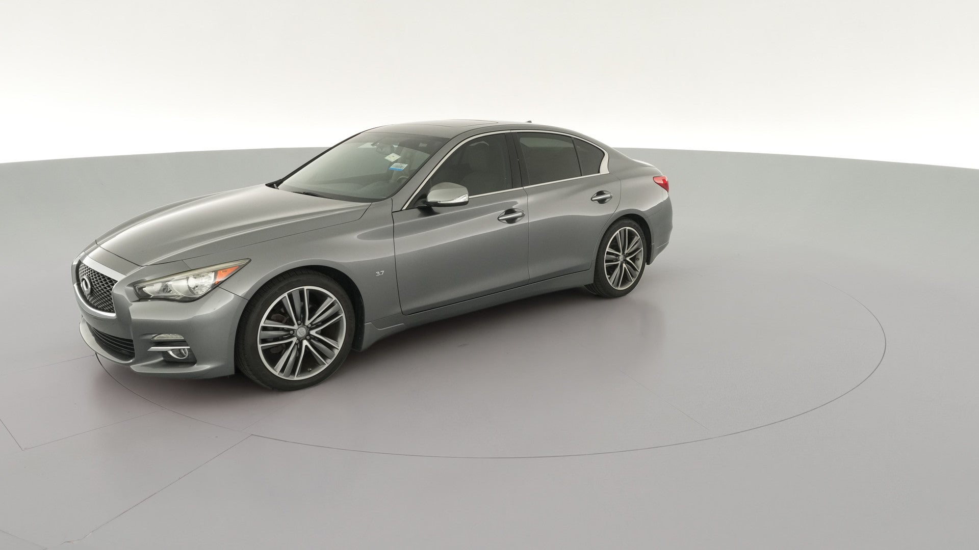 2015 INFINITI Q50 vehicle photo