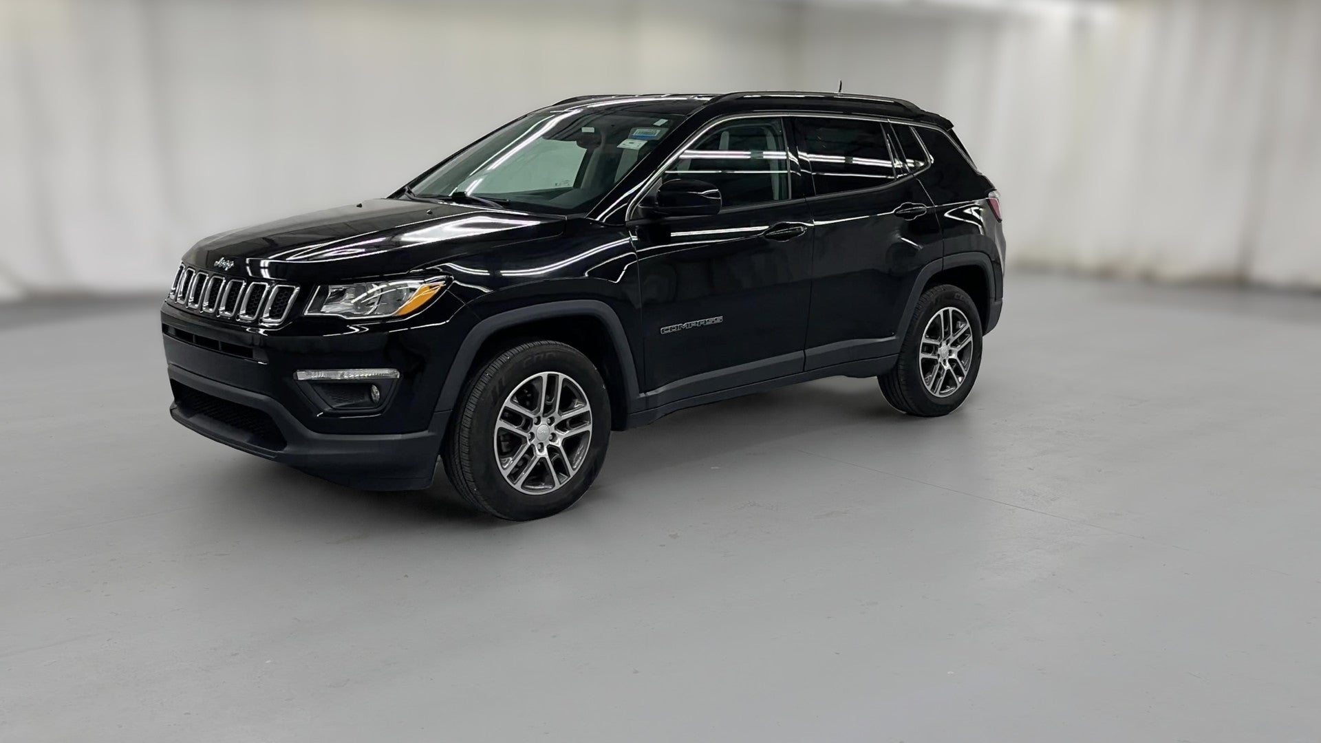 2018 Jeep Compass vehicle photo