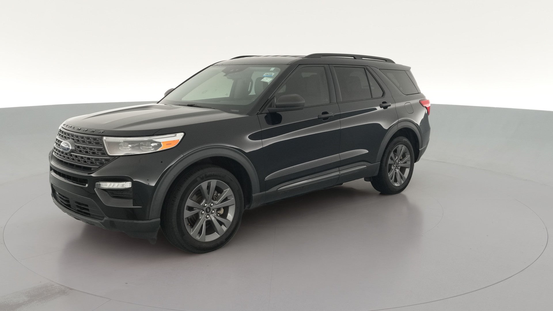 2021 Ford Explorer vehicle photo