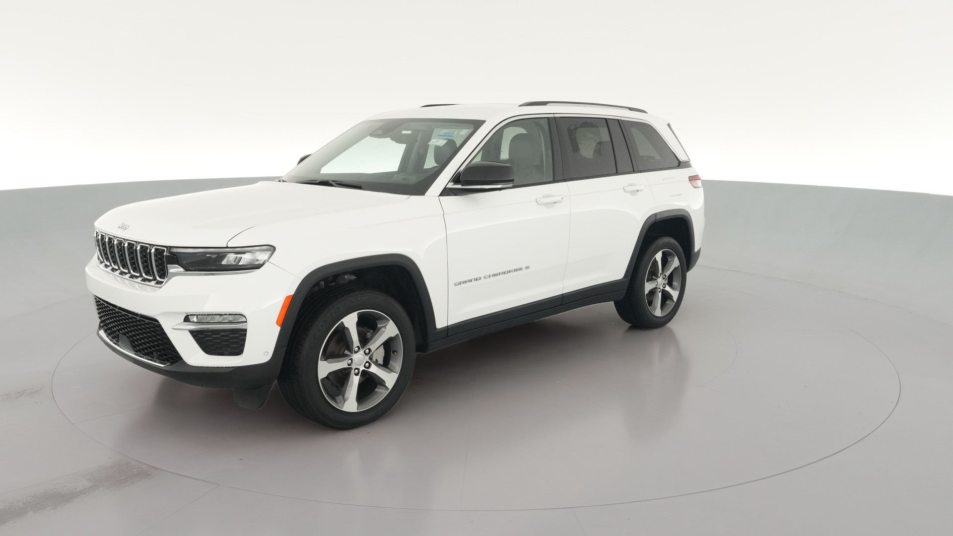 2023 Jeep Grand Cherokee vehicle photo