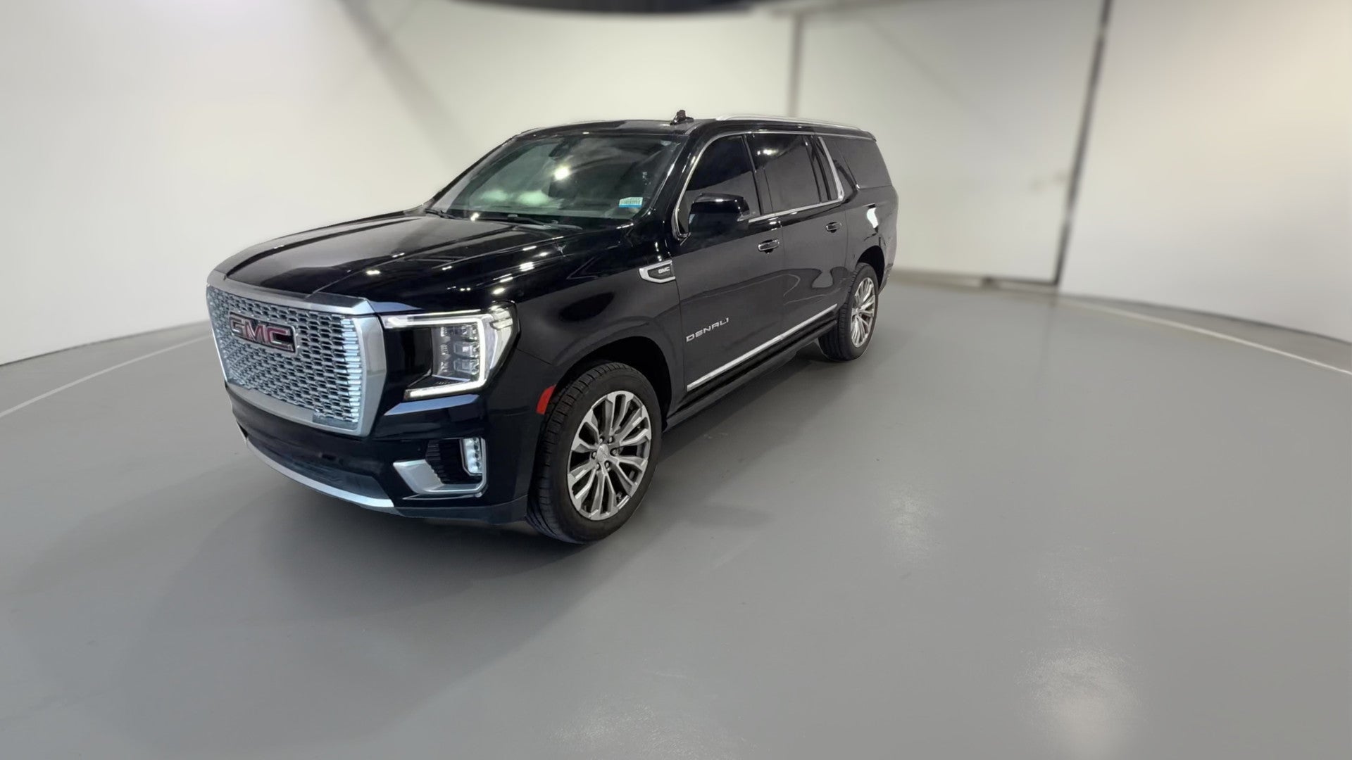2021 GMC Yukon XL vehicle photo