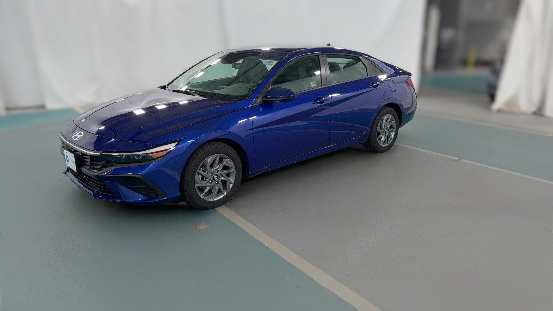 2025 Hyundai Elantra Hybrid vehicle photo