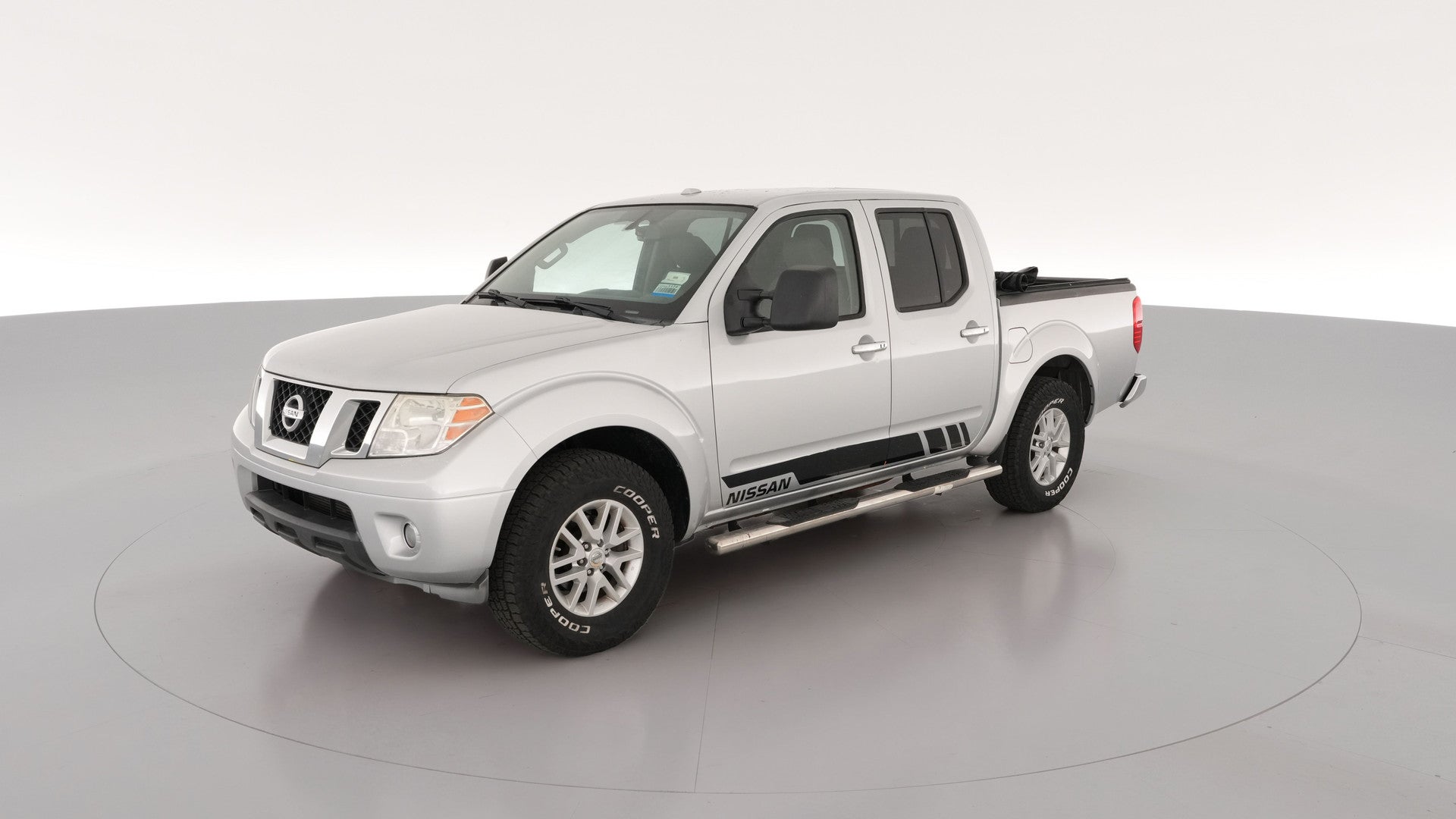 2015 Nissan Frontier Crew Cab vehicle photo